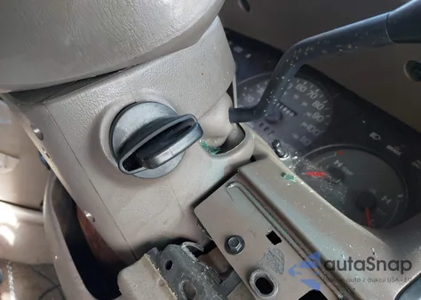 2002 Mercury Grand Marquis Ls z USA, uszkodzony, nr VIN 2MEFM75W02X611377